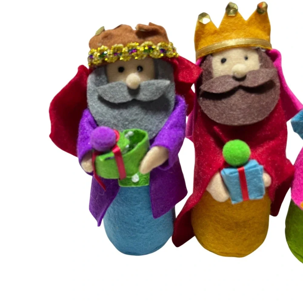 We Three Kings Felt Figures 5 1/2 inches‎ Tall (one King's present unglued)